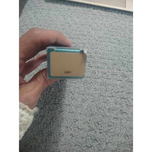 Natural Matte Color Correcting Cream SPF 40 Nib 32ml - Picture 8 of 9